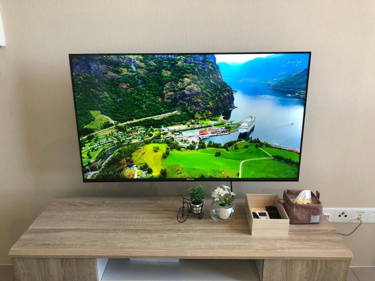 Tropicana 218 Macalister Netflix Unit By Blue Sky Holidays George Town Exteriér fotografie