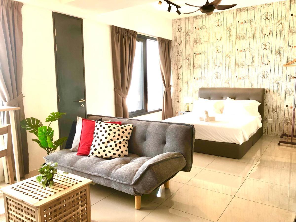 Tropicana 218 Macalister Netflix Unit By Blue Sky Holidays George Town Exteriér fotografie