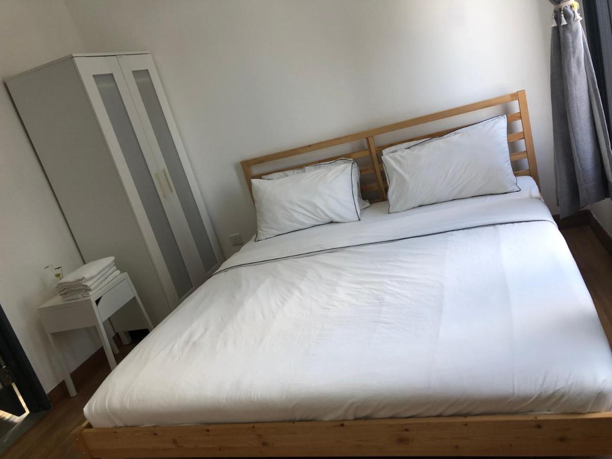 Tropicana 218 Macalister Netflix Unit By Blue Sky Holidays George Town Exteriér fotografie