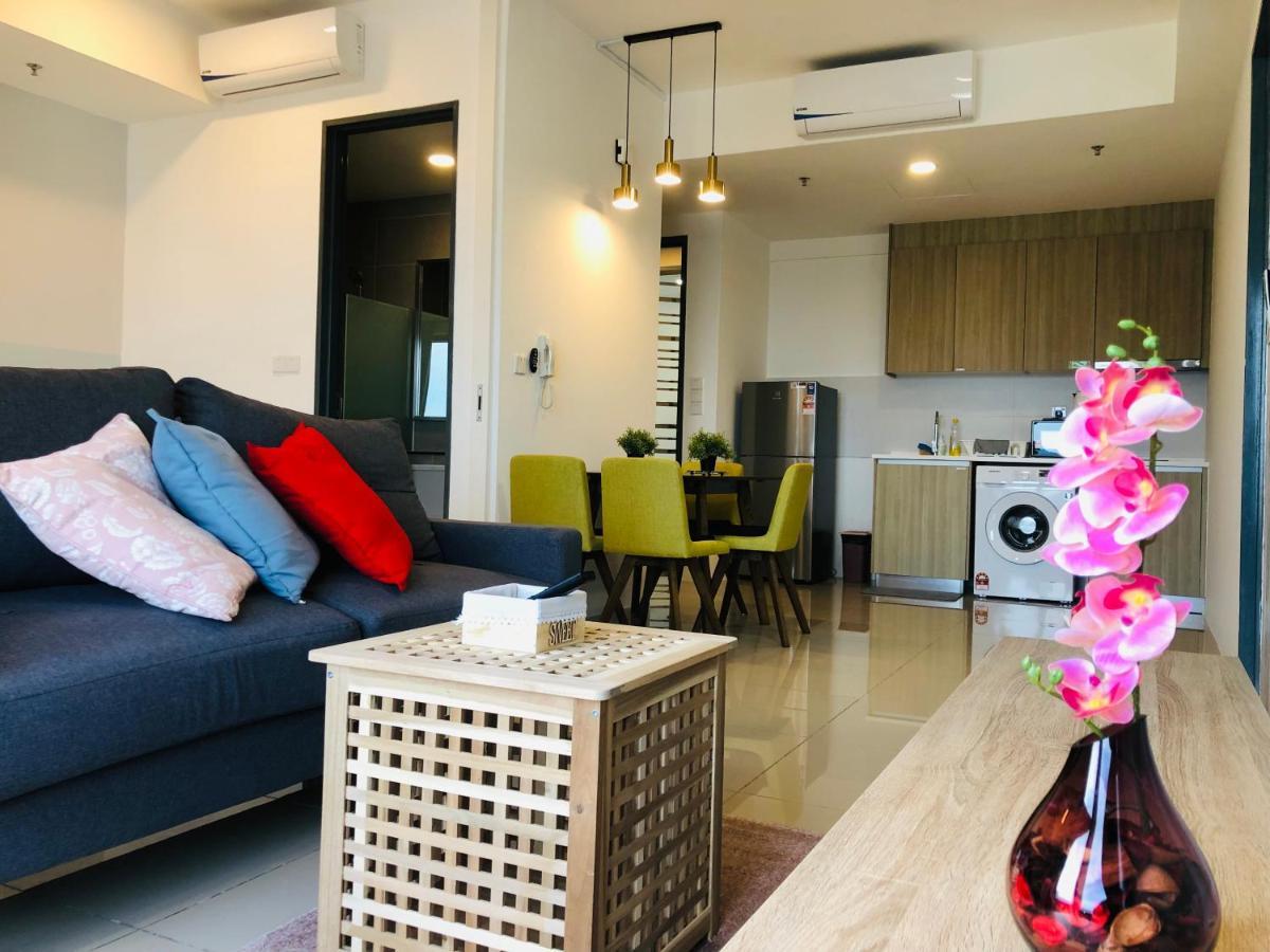 Tropicana 218 Macalister Netflix Unit By Blue Sky Holidays George Town Exteriér fotografie