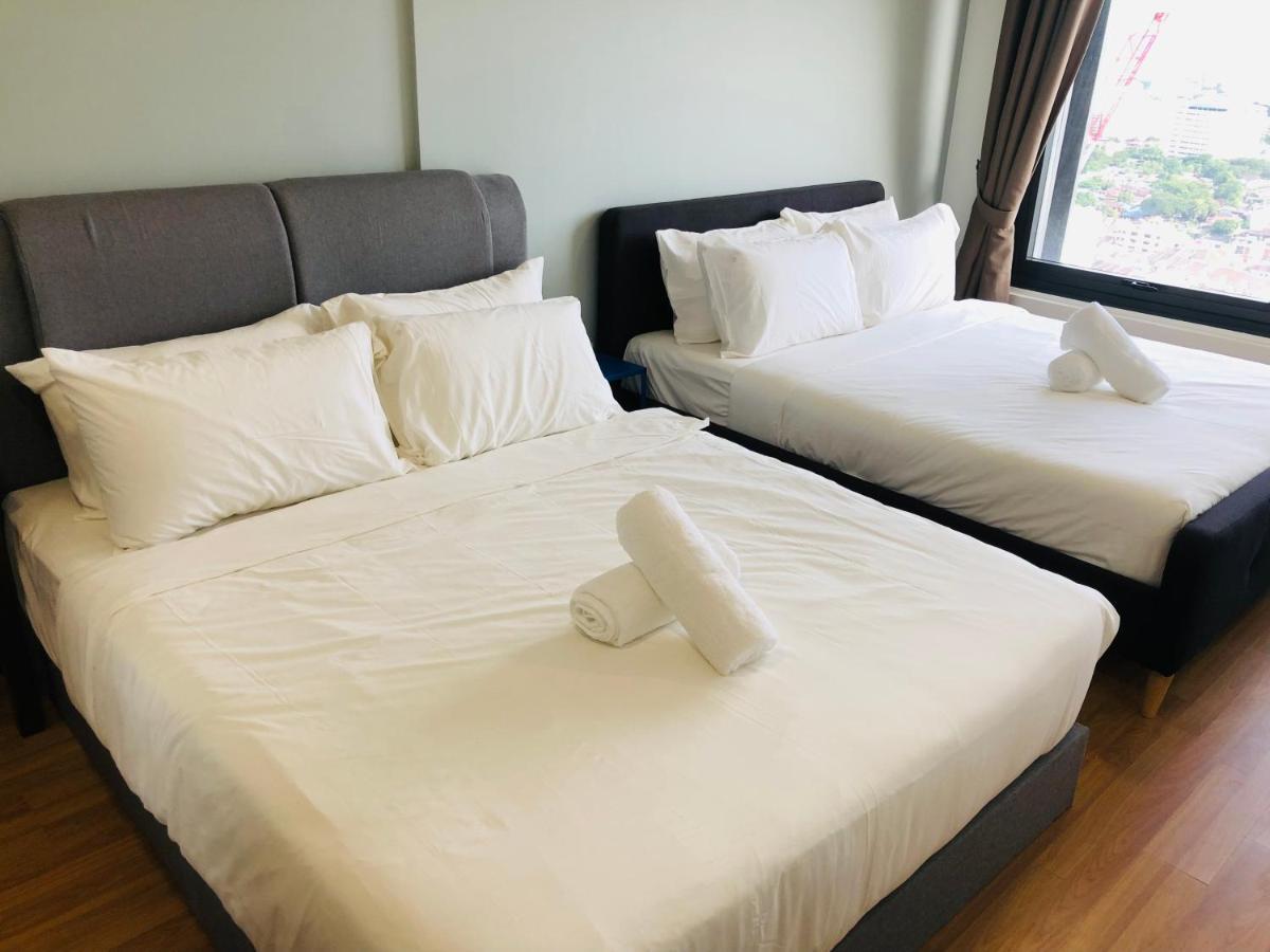 Tropicana 218 Macalister Netflix Unit By Blue Sky Holidays George Town Exteriér fotografie