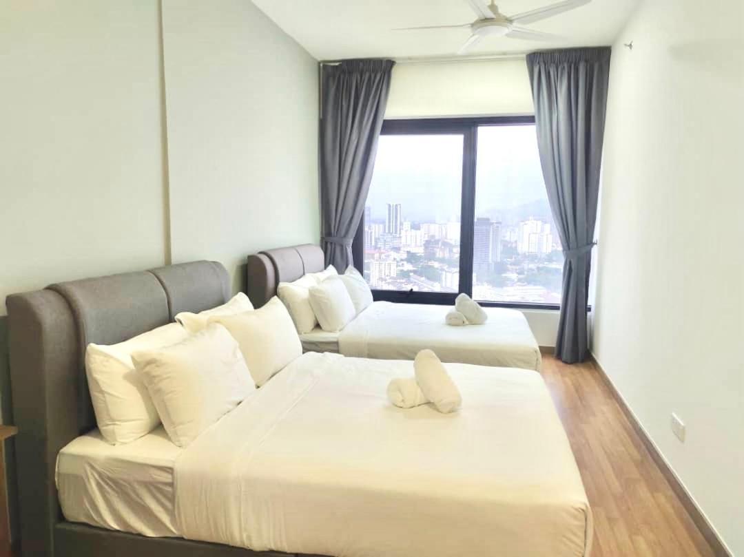 Tropicana 218 Macalister Netflix Unit By Blue Sky Holidays George Town Exteriér fotografie